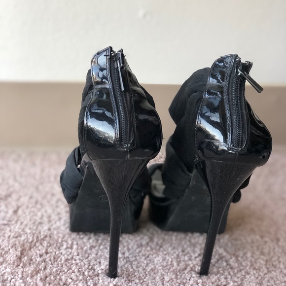 Qupid High Heel Sandals - Picture 4 of 4